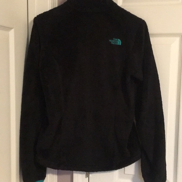 Fuzzy North face jacket - Picture 2 of 6